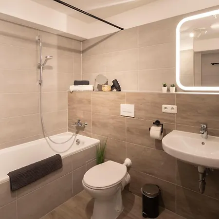 Magdeburg Stay Ms13 Buckau Appartement - Top Ausstattung - Smart Tv - 2Schlafzimmer -5 Min Zum Zentrum شقة